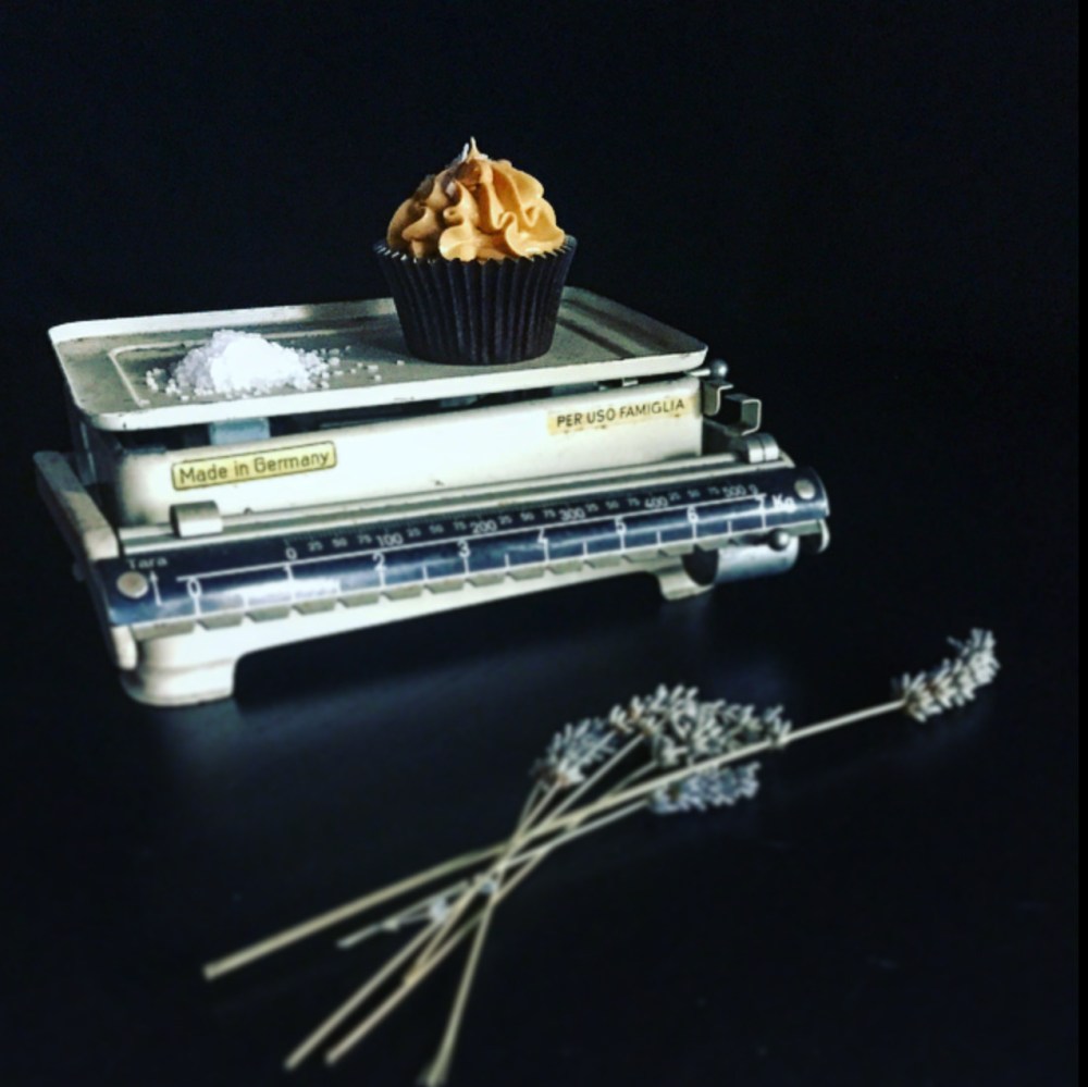 B087C540-F41A-47F6-A651-883AB4A768DF